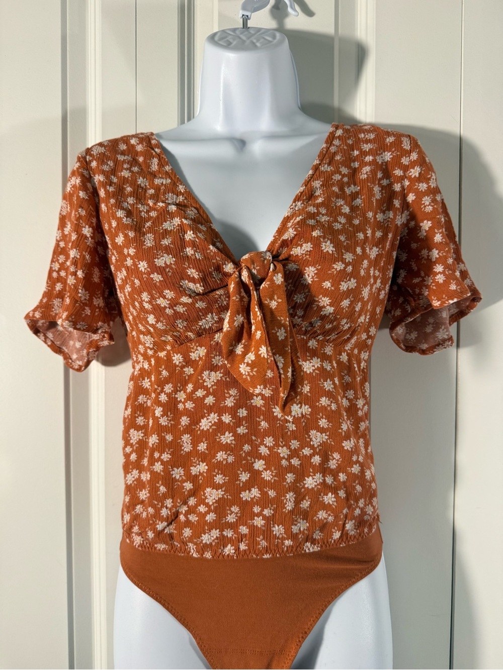 Abercrombie & Fitch Rust Floral Tie-Front Bodysuit